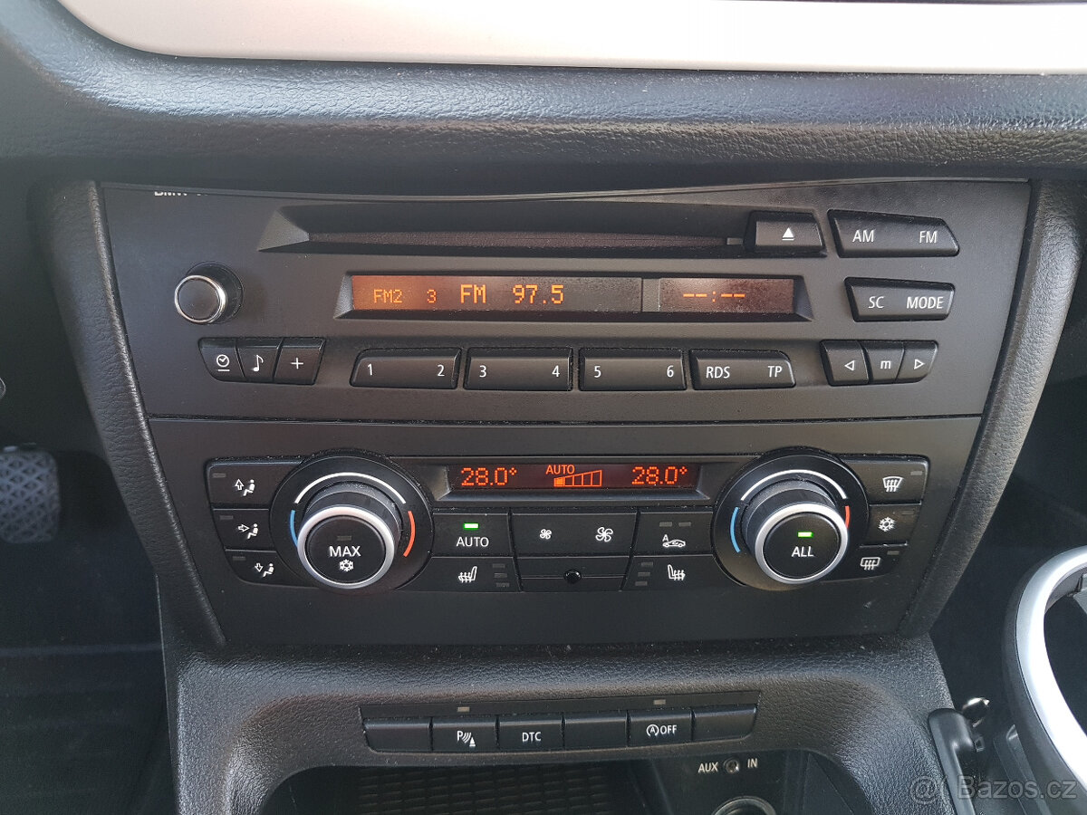 BMW X1 S-DRIVE 2.0D 130KW SERVISKA r.v.5/2010 - 12