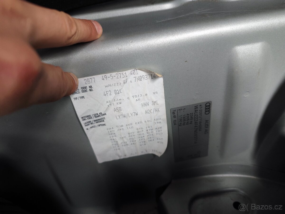 Audi A6 3.0Tdi quattro sedan tažné - 12