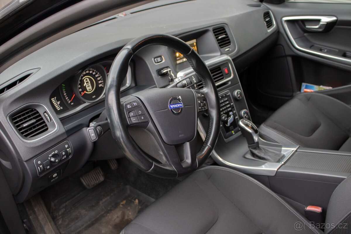 Volvo V60 1.6D Combi 2013 - 12