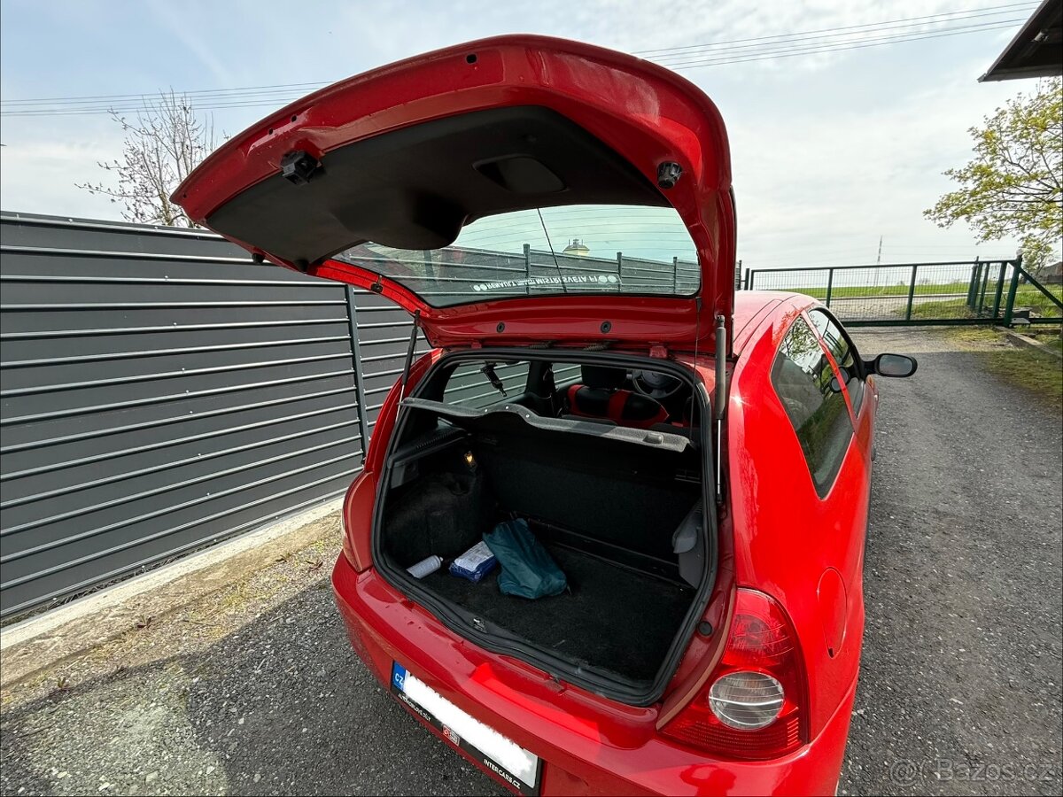 Renault clio 1.2 - 12