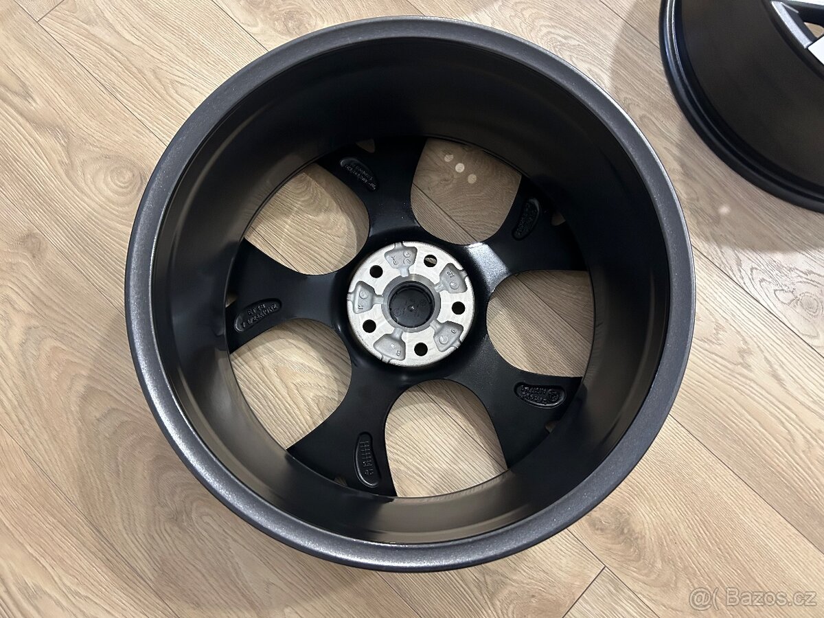 Originální alu kola R19 Škoda Octavia RS - 12