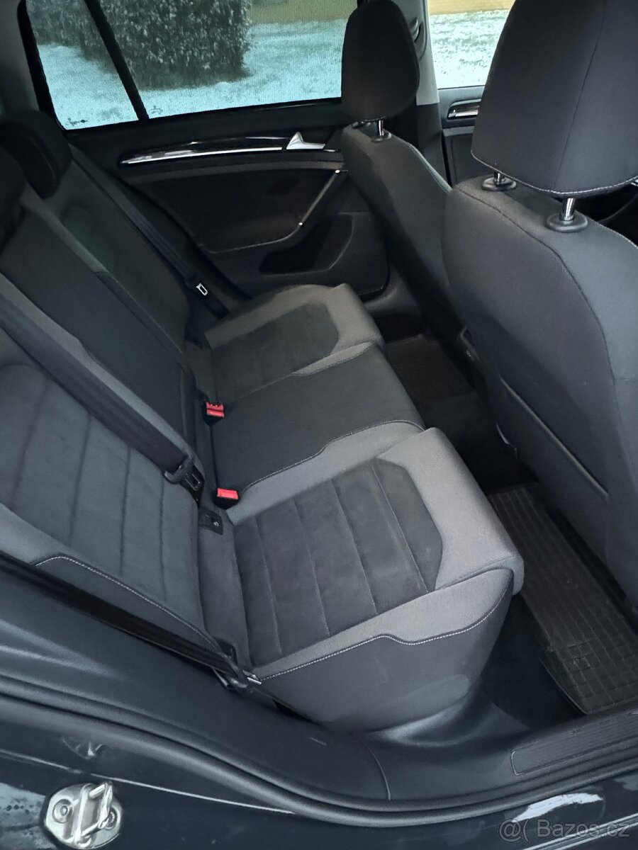 Golf 7 Variant 2.0 TDI Highline 2018 - 12