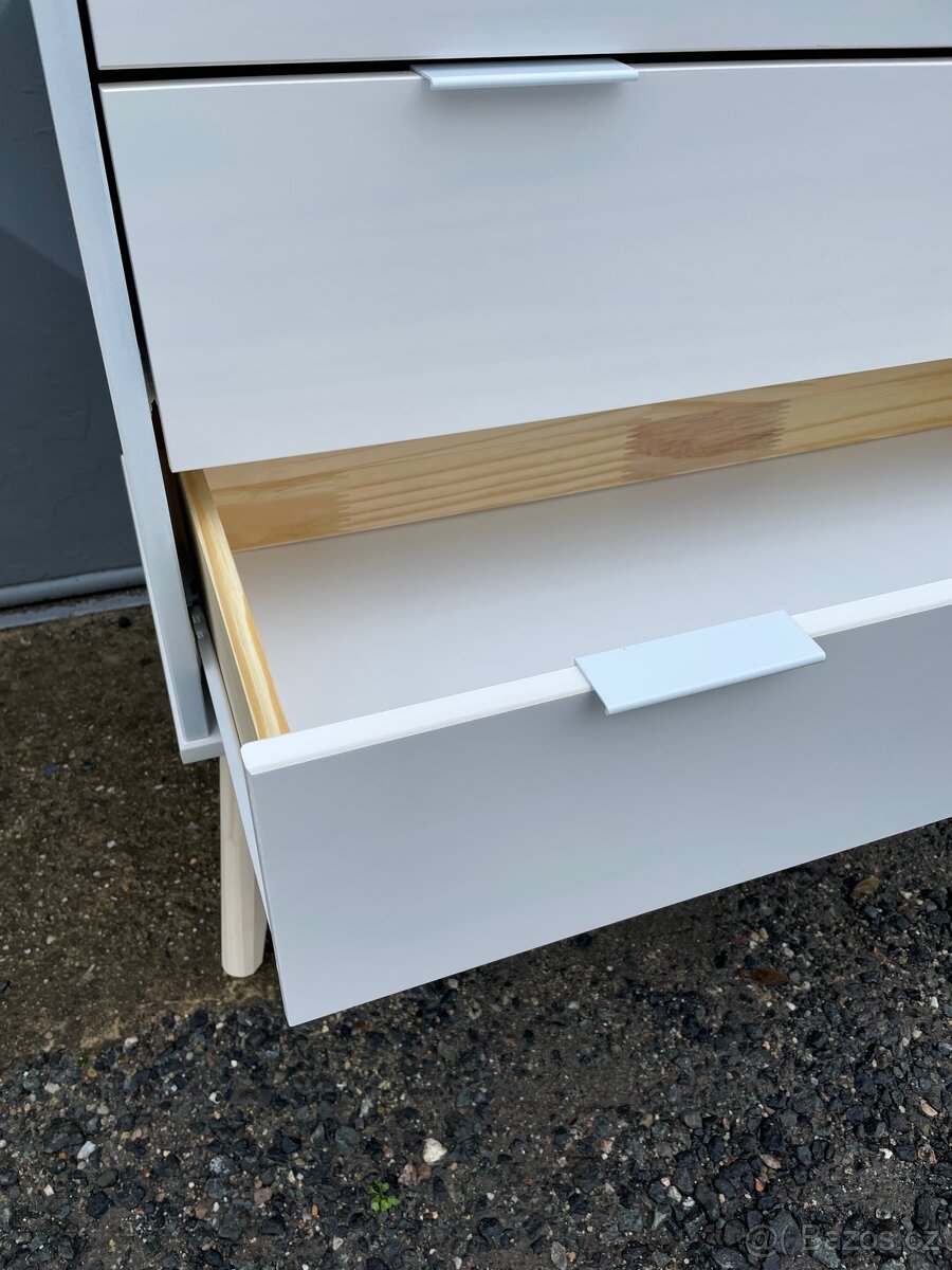 Bila komoda Campus - 12