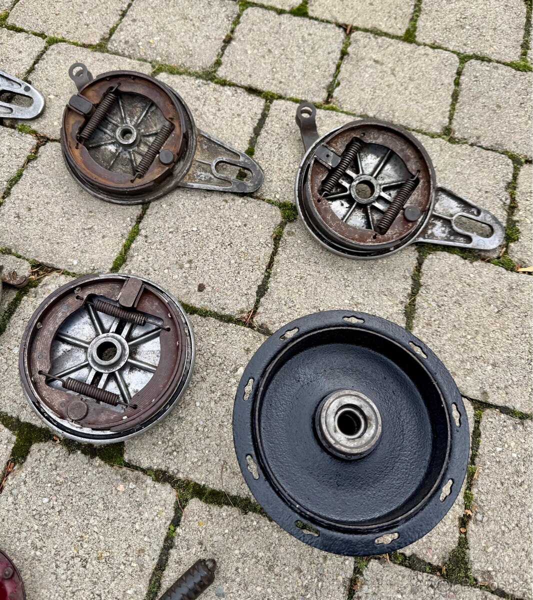 ČZ 125 B T 125 150 C - díly - 12