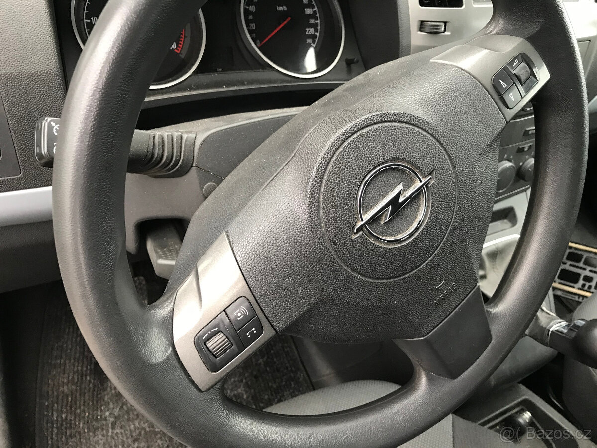 Opel Zafira 1,8 16V 2007 - pouze díly - 12