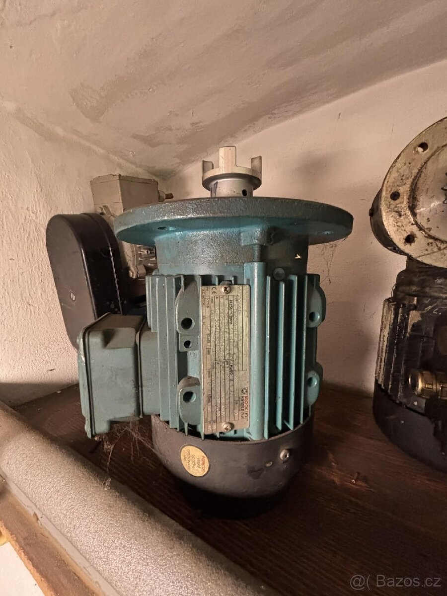 Elektromotory a převodovky - 12