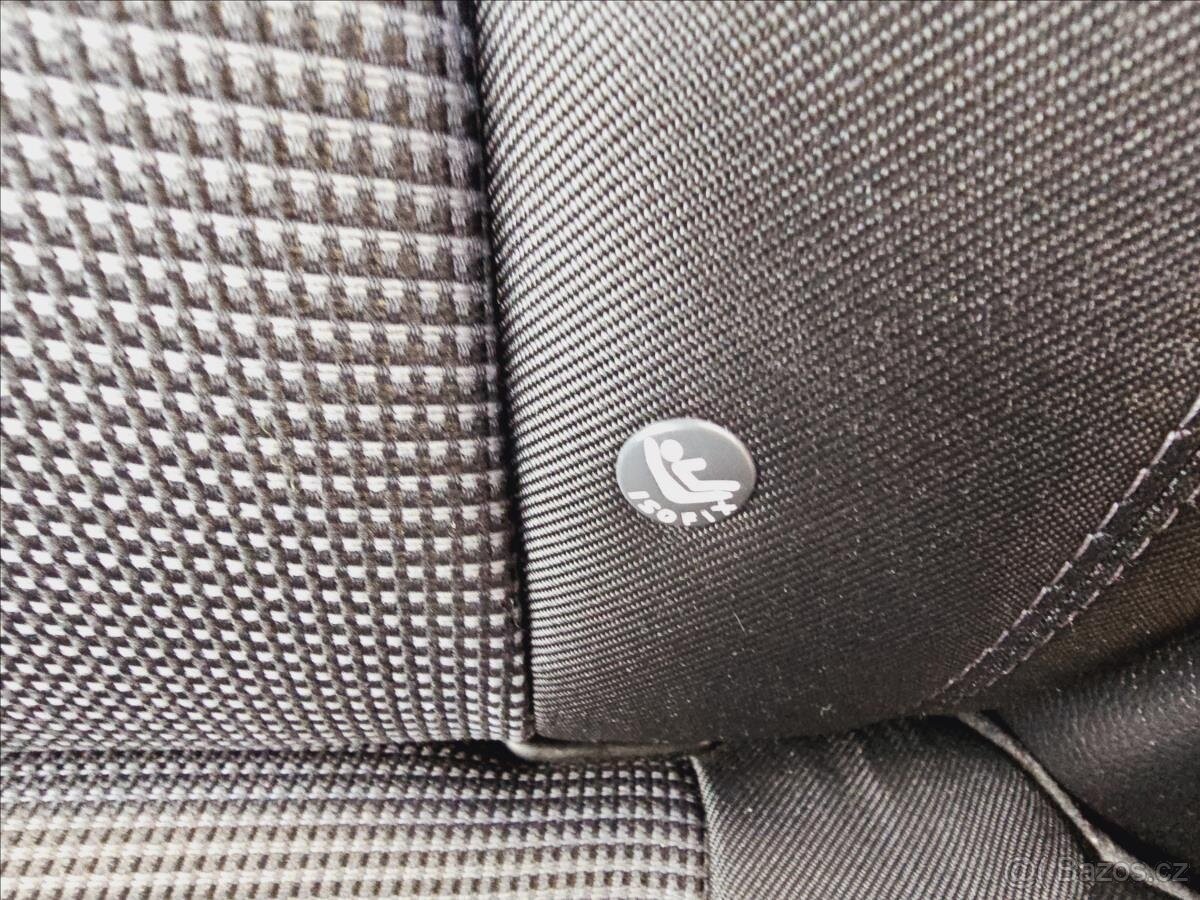 HYUNDAI I30 COMBI 1.6 CRDI 2016 81 kW 95 000 KM NÁJEZD - 12