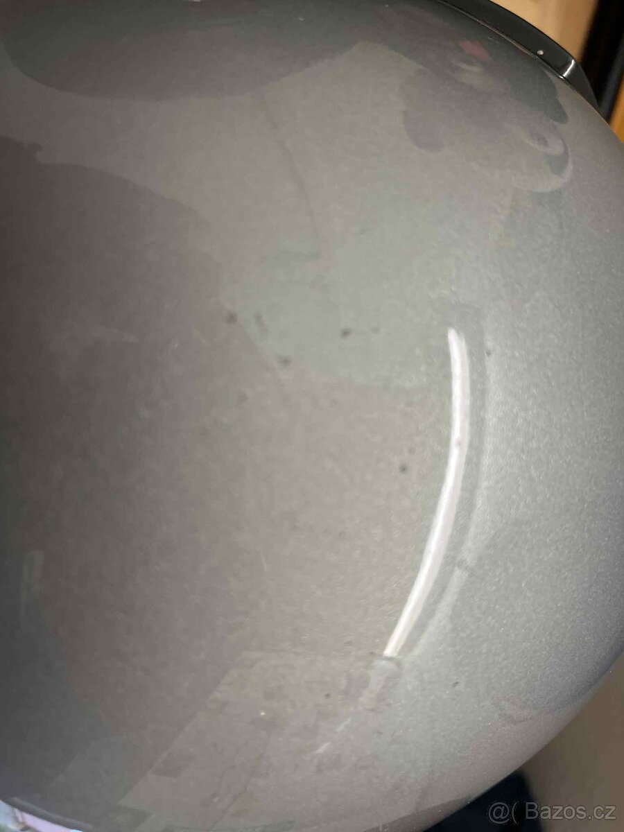 Moto přilby helmy - 12