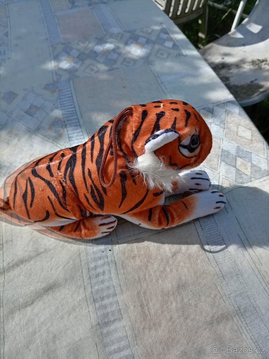 plyšoví tygři - 12