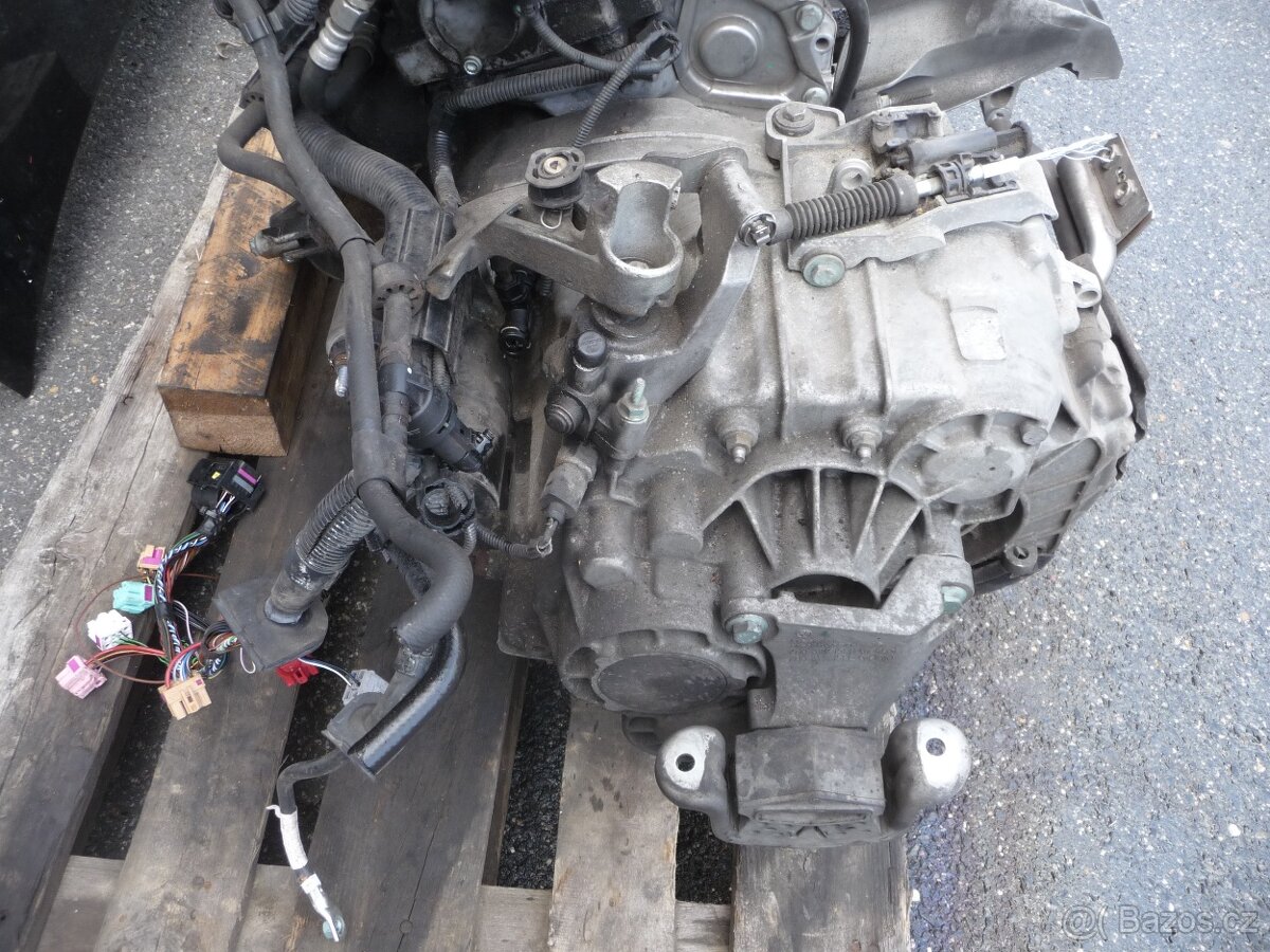 VW T5 transporter 2,5 AXE SYNCRO 4x4 náhradní díly - 12