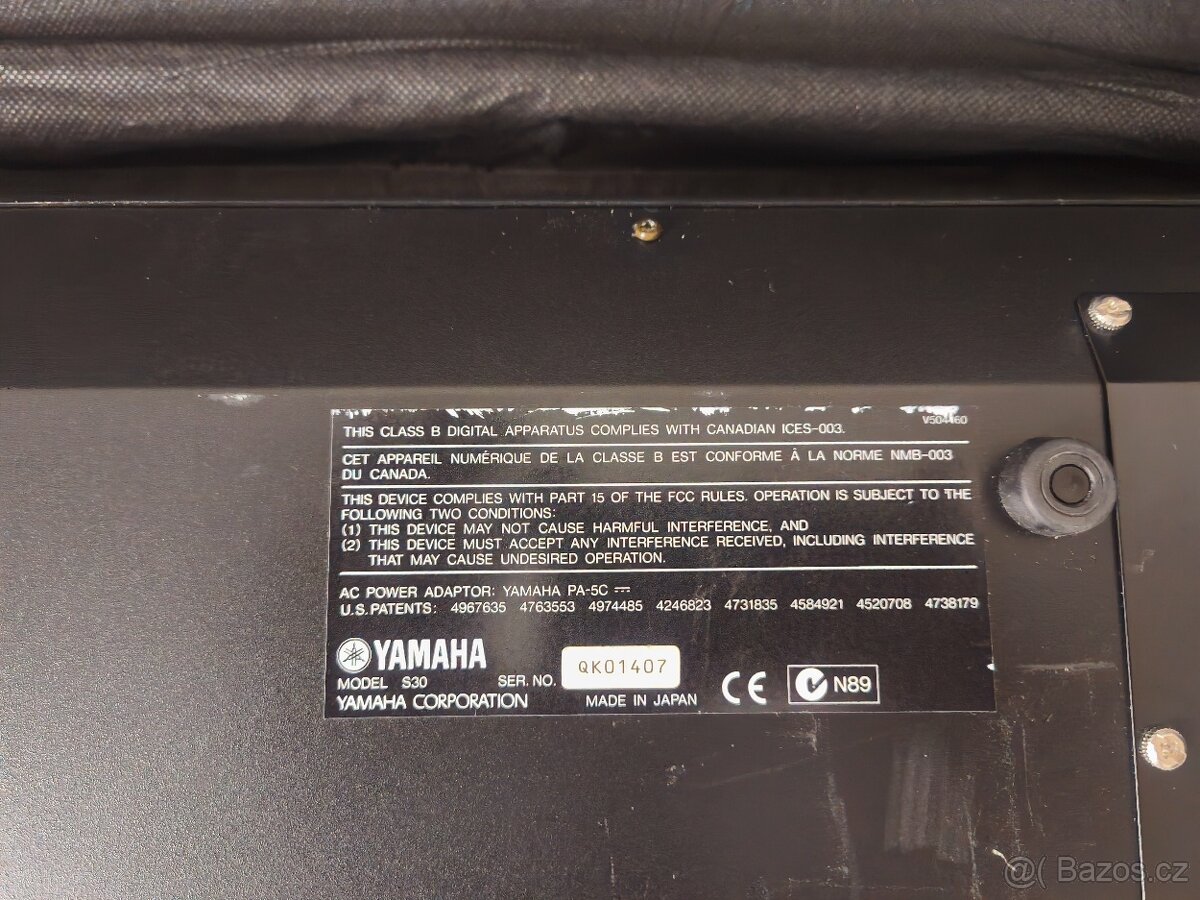 Yamaha S30 - 12
