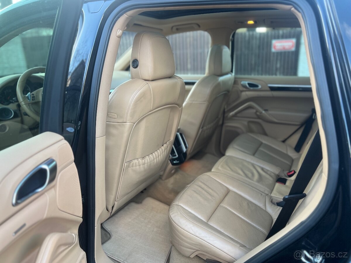 PORSCHE CAYENNE | 3.0 TDi | SERVIS - 12