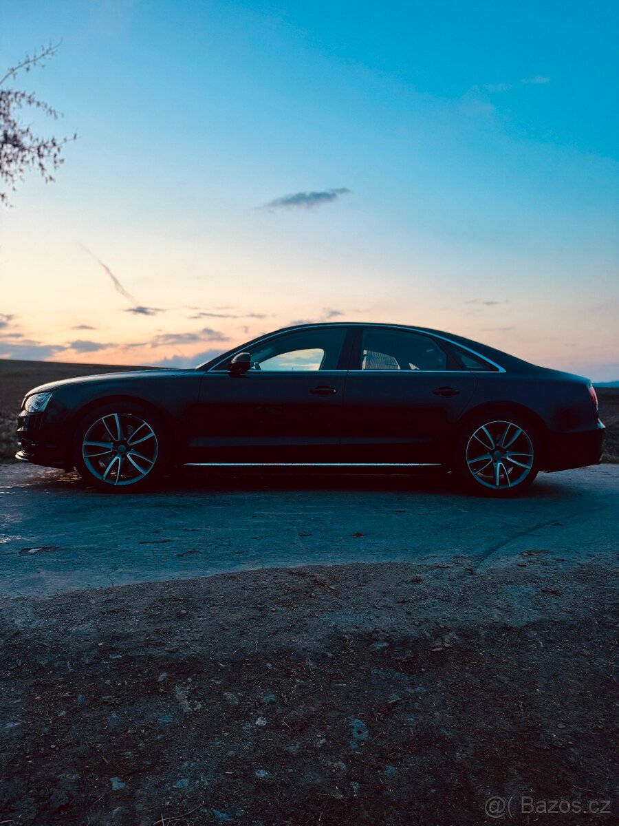 Audi A8 4.2fsi look S8 - 12