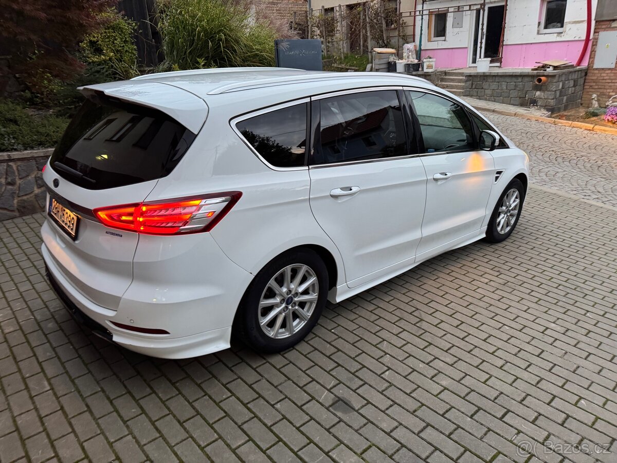 Ford S-Max Titanium - 12
