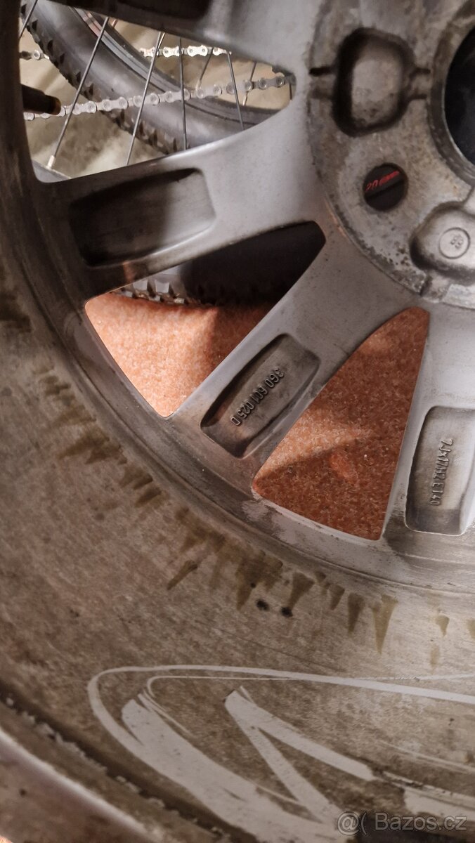 London 215 55 R17 - 12