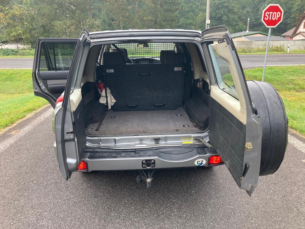 Nissan Patrol y61 GR Wagon - 12