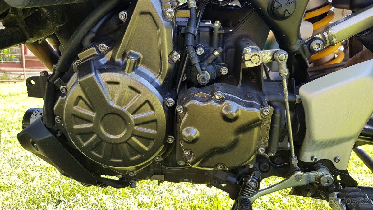 Yamaha XTZ 1200 Super Tenere - 12