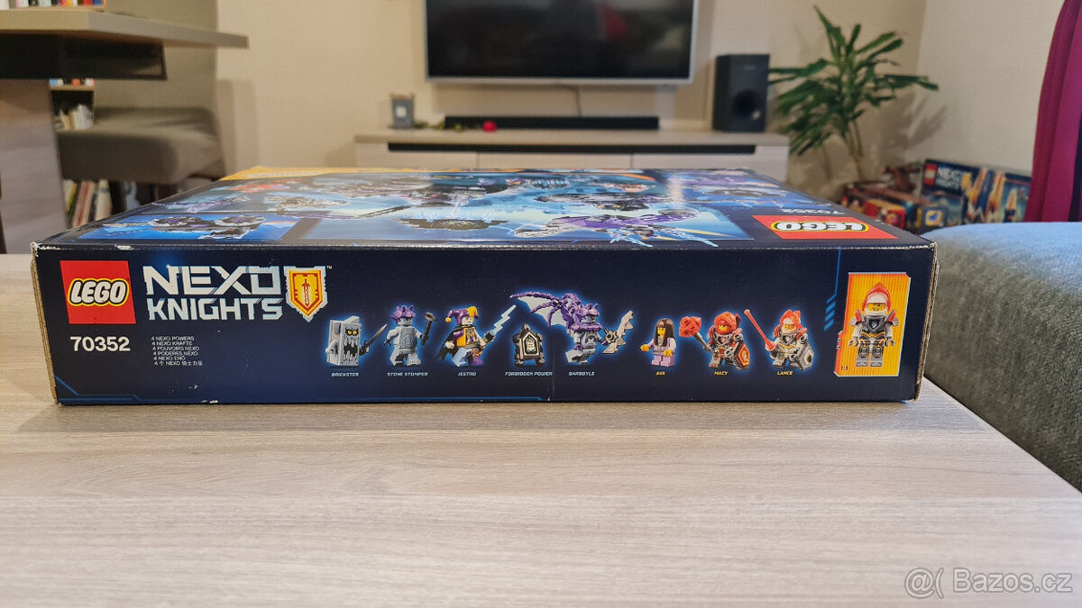LEGO® Nexo Knights 70357 (3999kc) + 70352 (3499kc) - 12