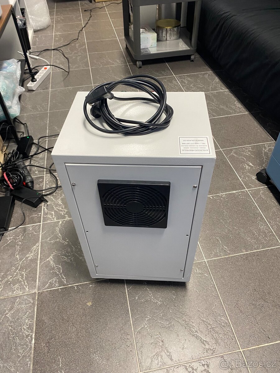 Kyslíková barokokokora - hyperbarická komora 1,3AT - 12