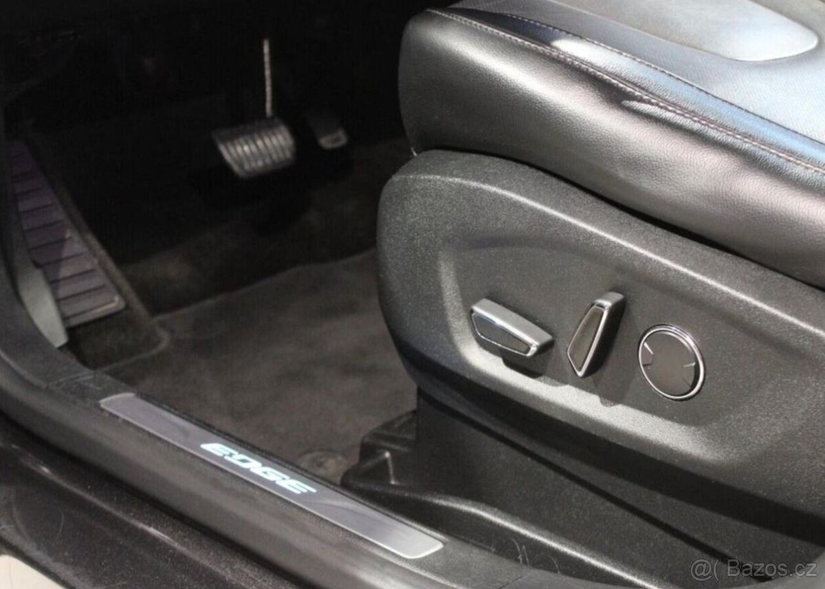 Ford Edge TDCI AWD PS Titanium Pano / DP nafta automat - 12