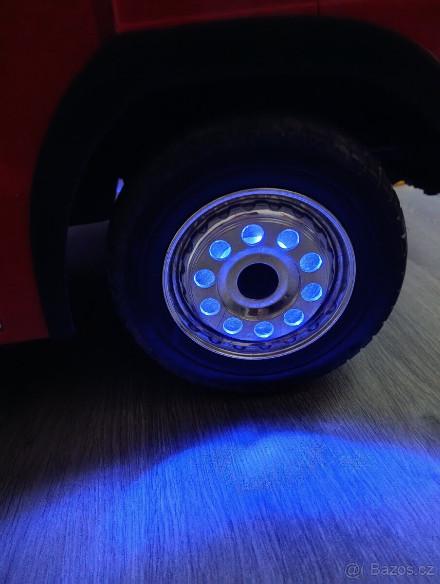 Elektrické hasičské auto - 12