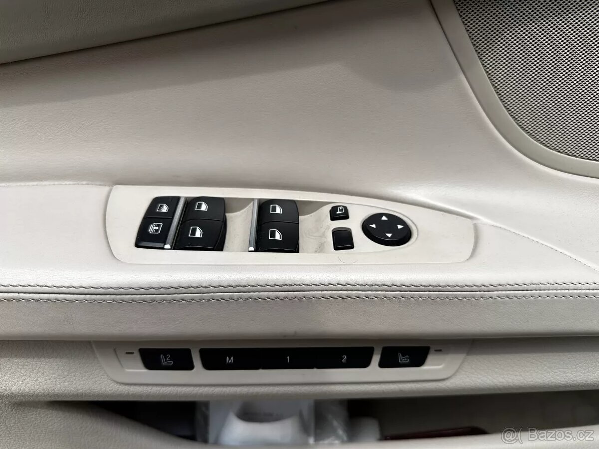 BMW Řada 7 750i Long xDrive Night Vision Soft-close Head-Up - 12