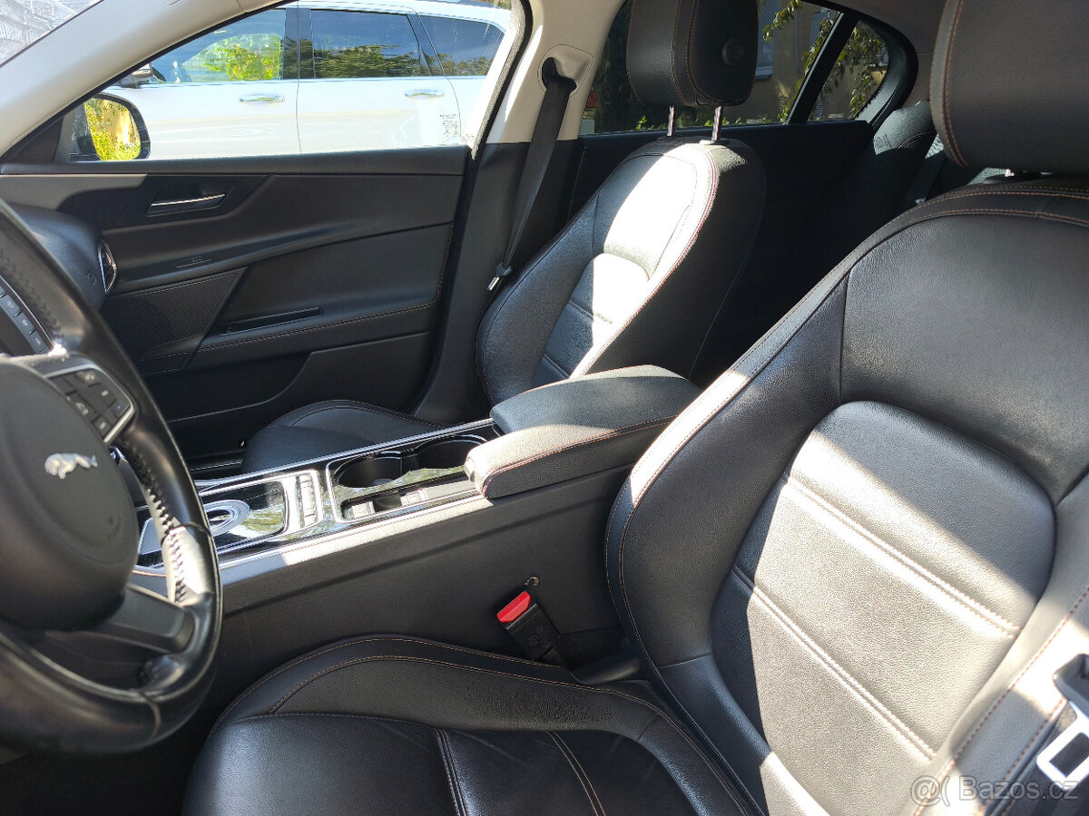 Prodám Jaguár XE 20D - 132 kW AT - 12