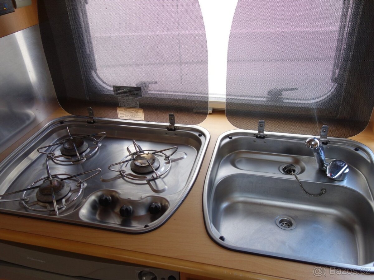 KNAUS SÜDWIND -MOVER-SOLÁR-TV-TOP VÝBAVA - 12