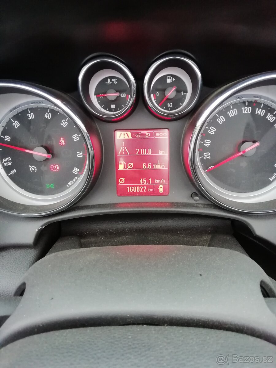 Opel Cascada 1,4turbo INNOVATION 160tkm - 12