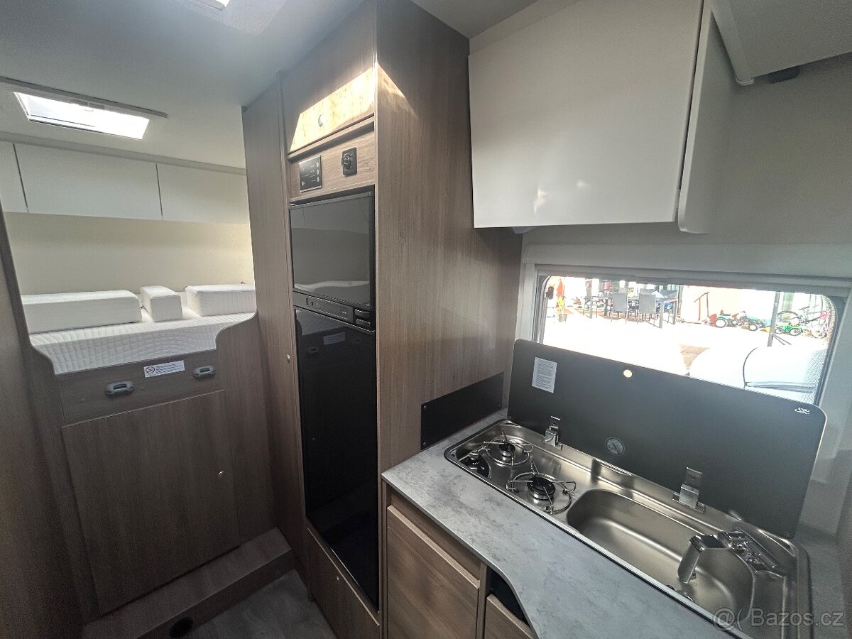 Nový obytný vůz CARADO T334S 9/2025 - 12