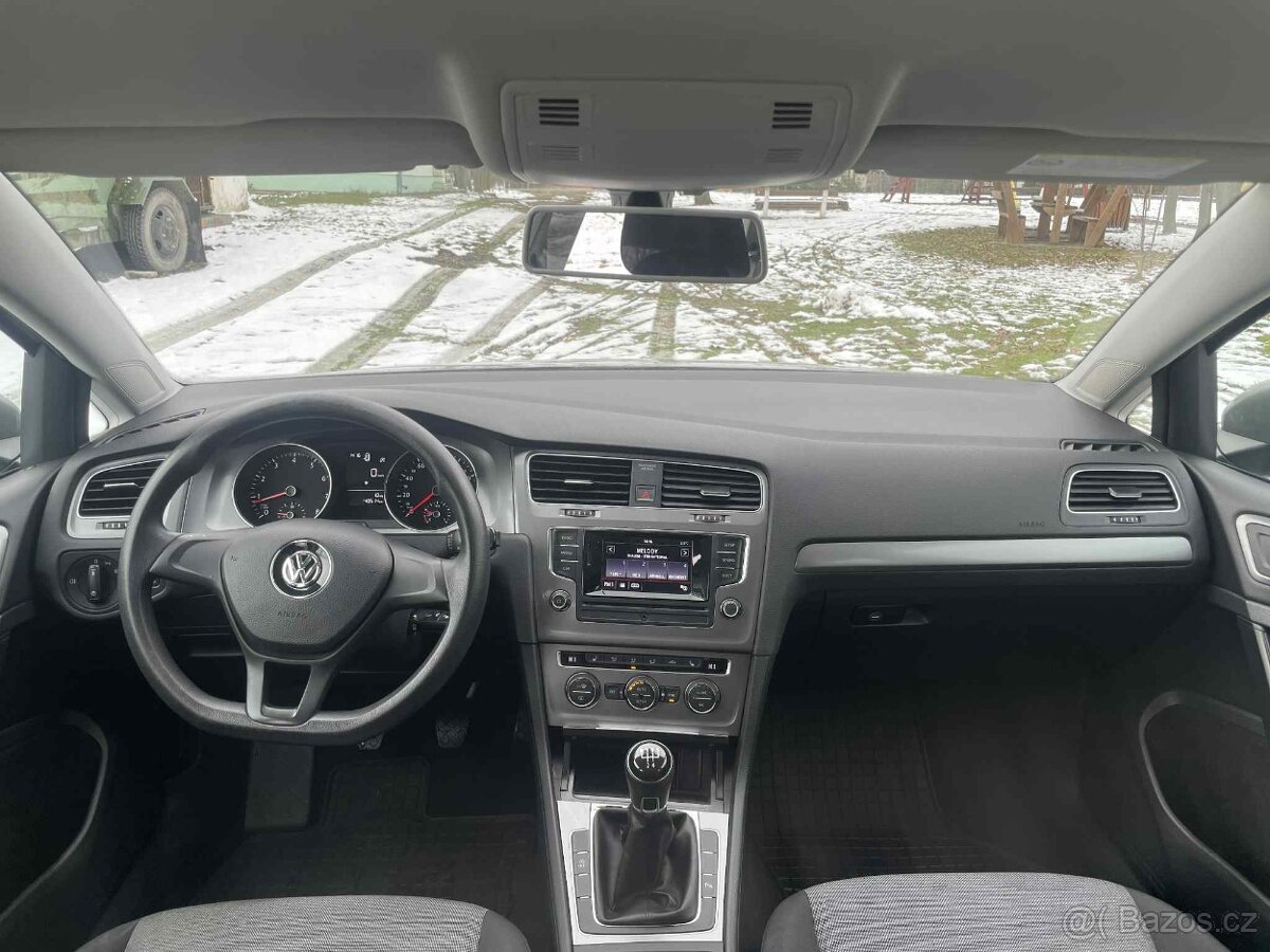 Volkswagen Golf 1.2 TSI 85k Comfortline - 12