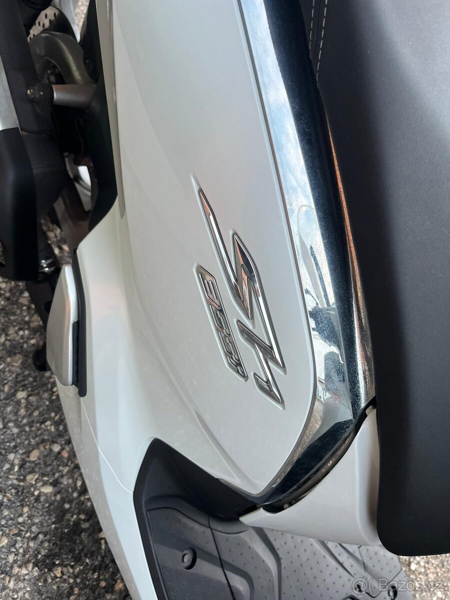 Honda SH 300i (2017) TOP stav - 12