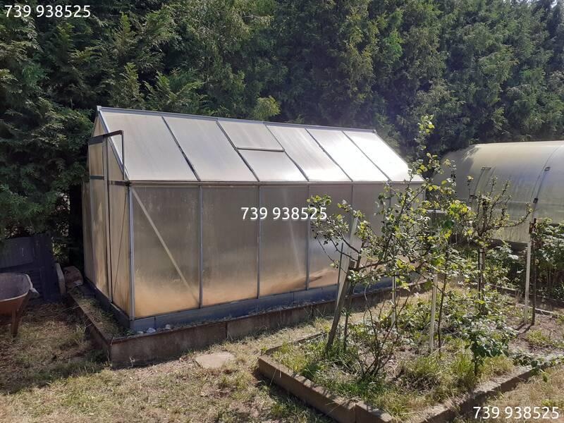 Chata v zahrádkářské osadě - 12