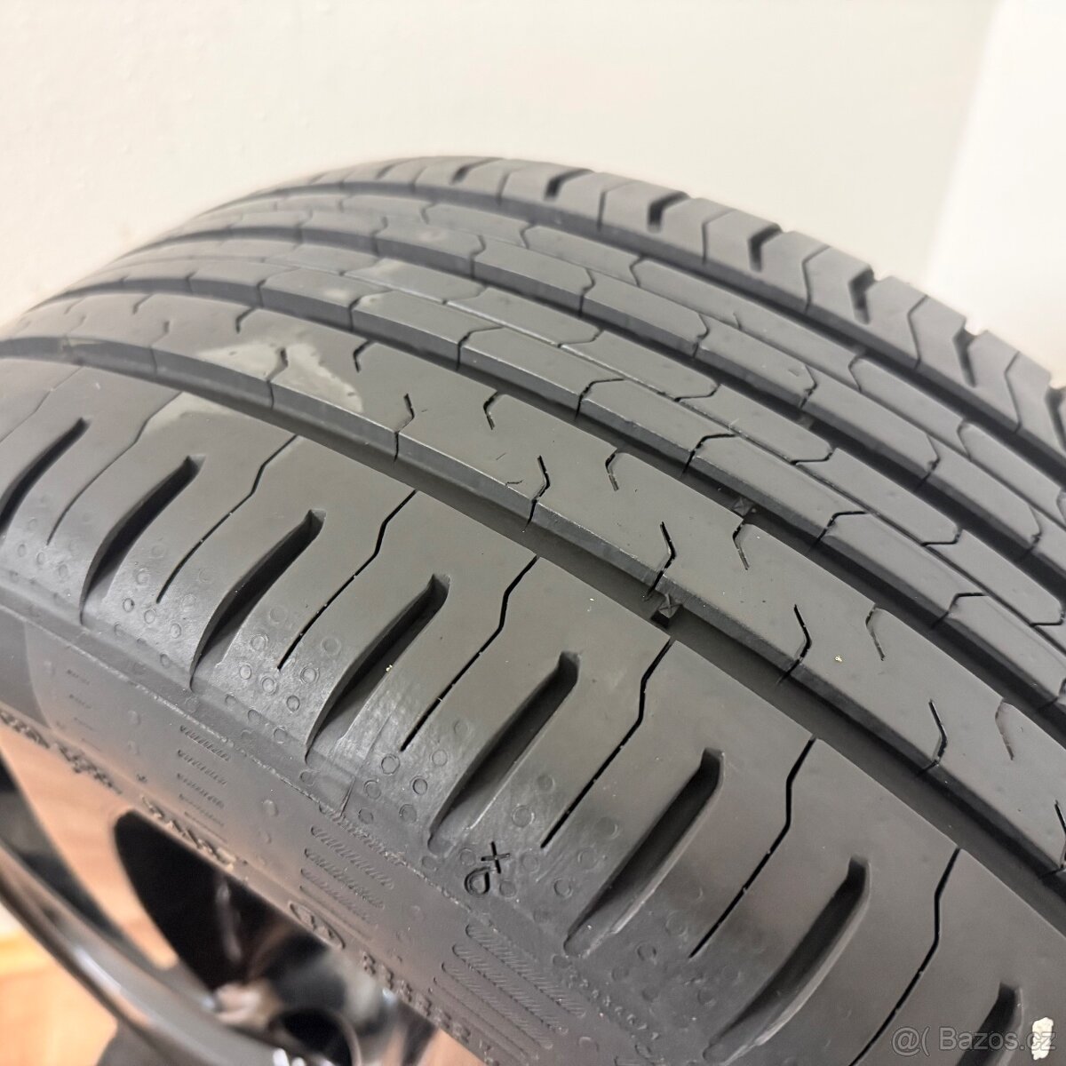 OPEL CORSA E 4x100 R17 ET44+LETNÍ 215/45R17 7/5mm - 12