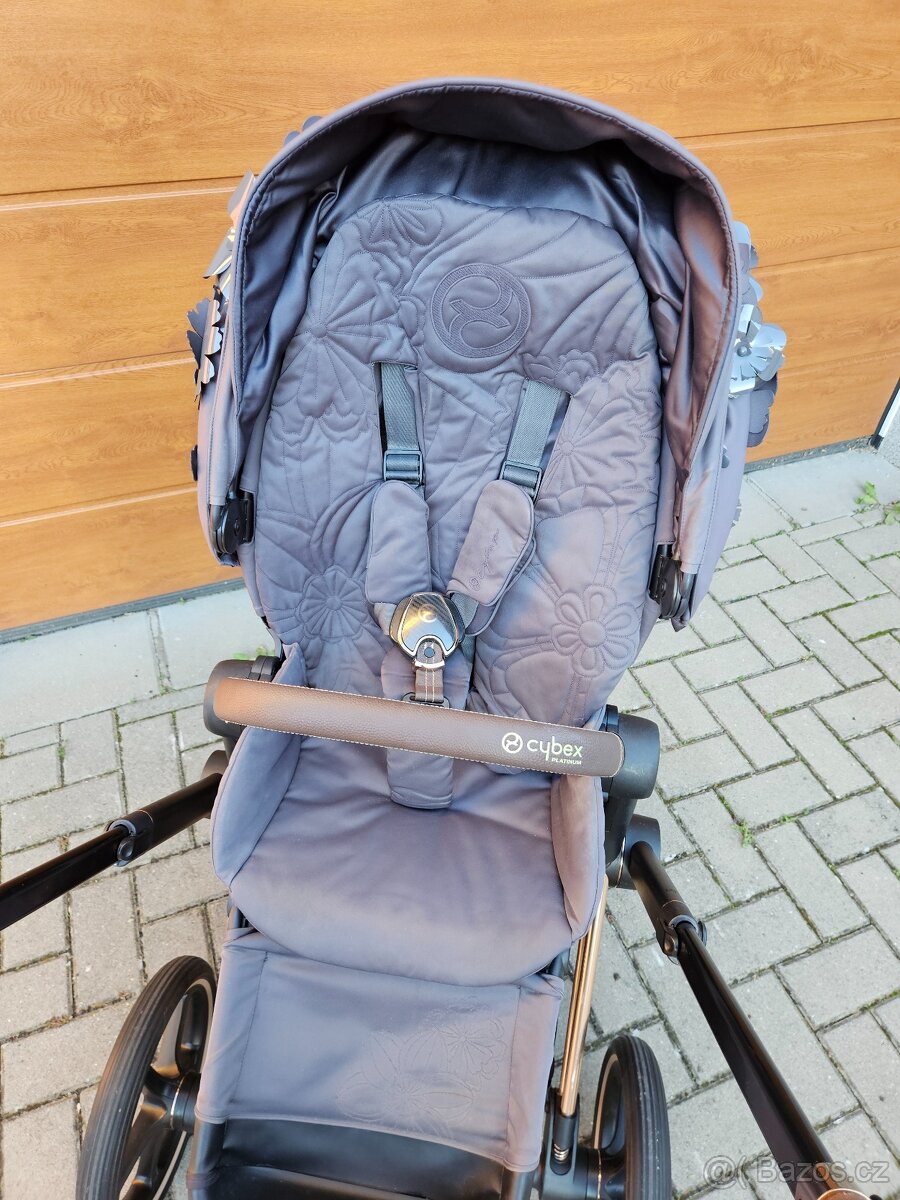 Cybex Priam / RoseGold / Simply Flowers / Lux Deep Black - 12