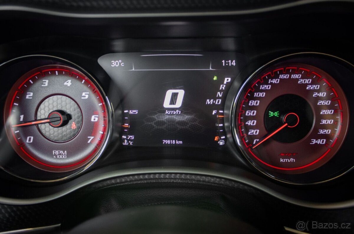 Dodge Charger SRT Hellcat 6.2L V8 - 12