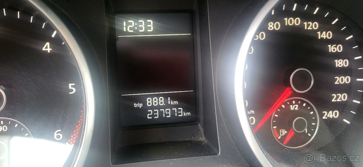 VWGolf 1.6 tdi r.v 2011 variant pěkny - 12