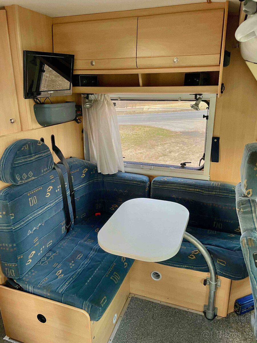 Integrovaný obytný vůz Dethleffs Esprit - 12