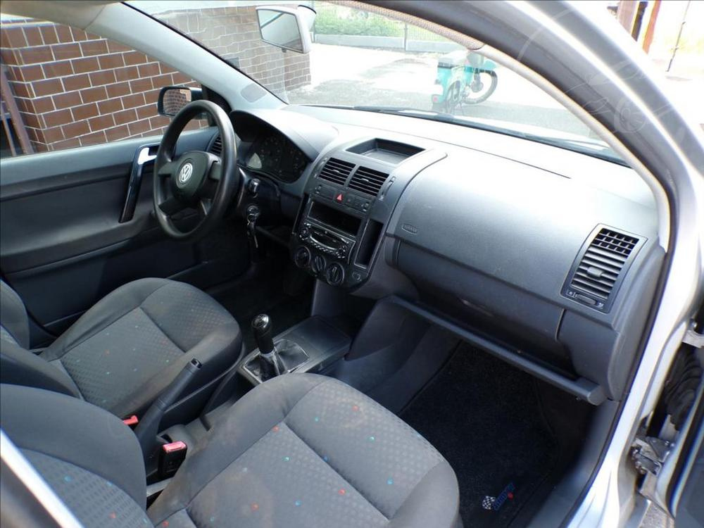 Volkswagen Polo 1,2 i BASIS-Hned odjíždíte - 12