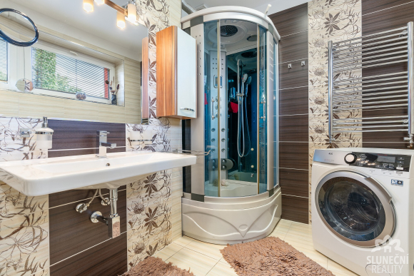 Prodej rodinného domu 6+1 , Uherské Hradiště - Jarošov, 528 - 12