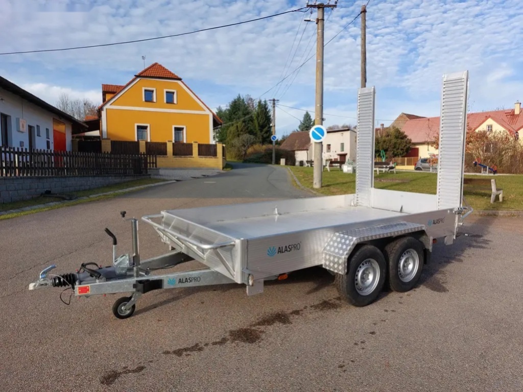 celohliníkový přepravník bagrů - 12