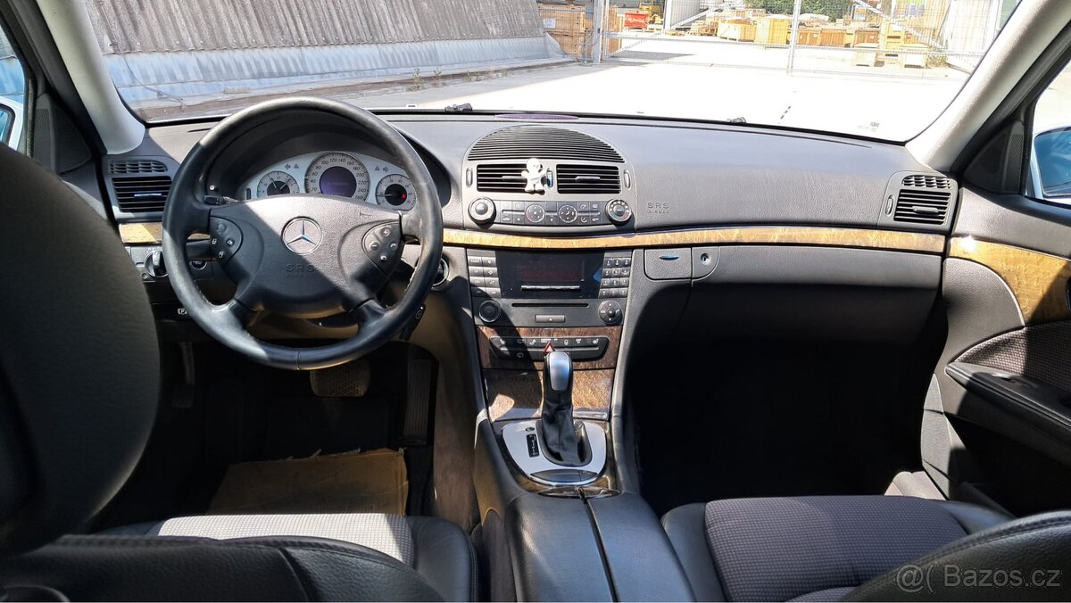 Mercedes Benz E260 2,6V6 w211 combi - 12