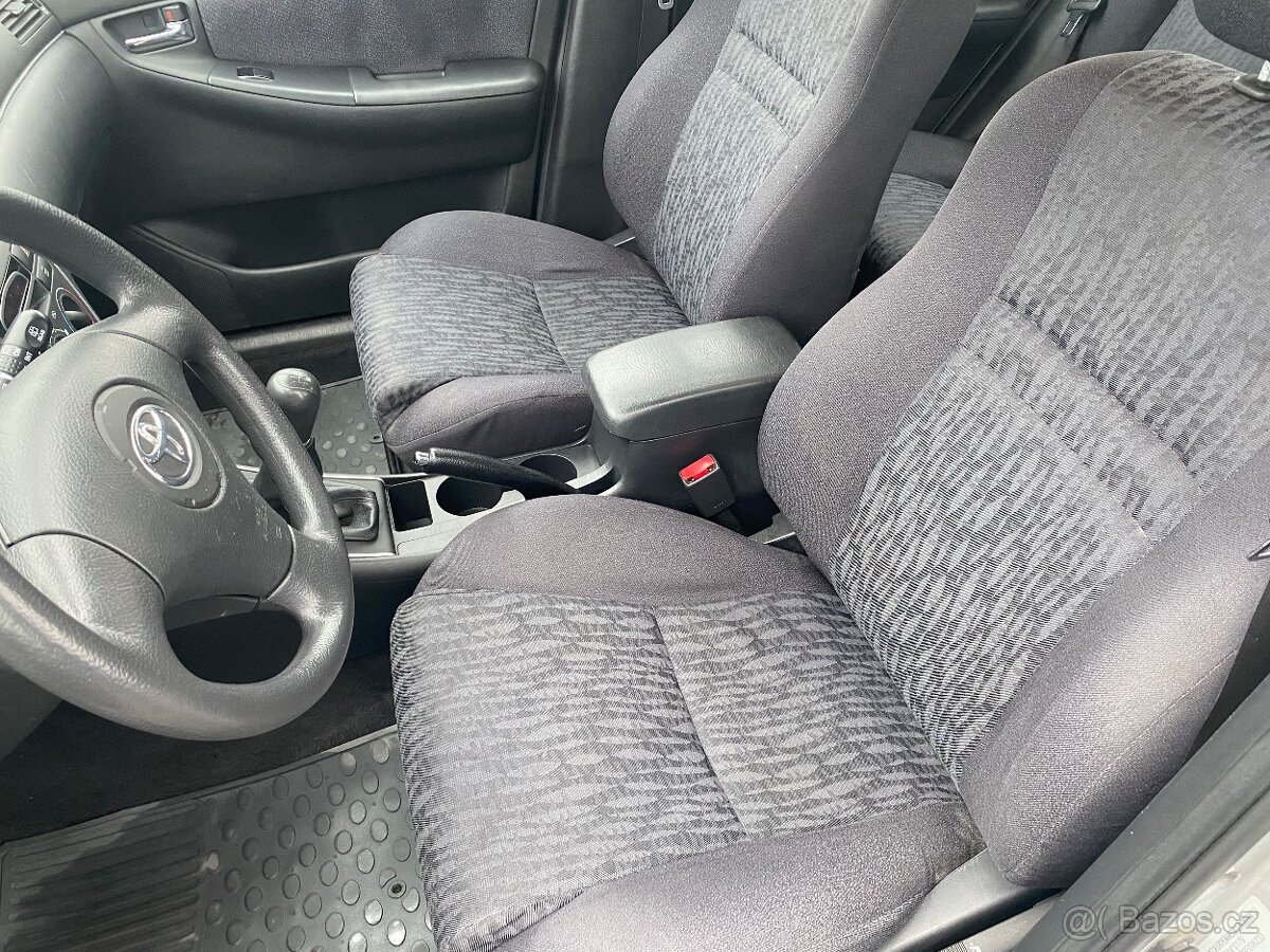 Toyota Corolla 2.0 D4-D 66 kW - 12