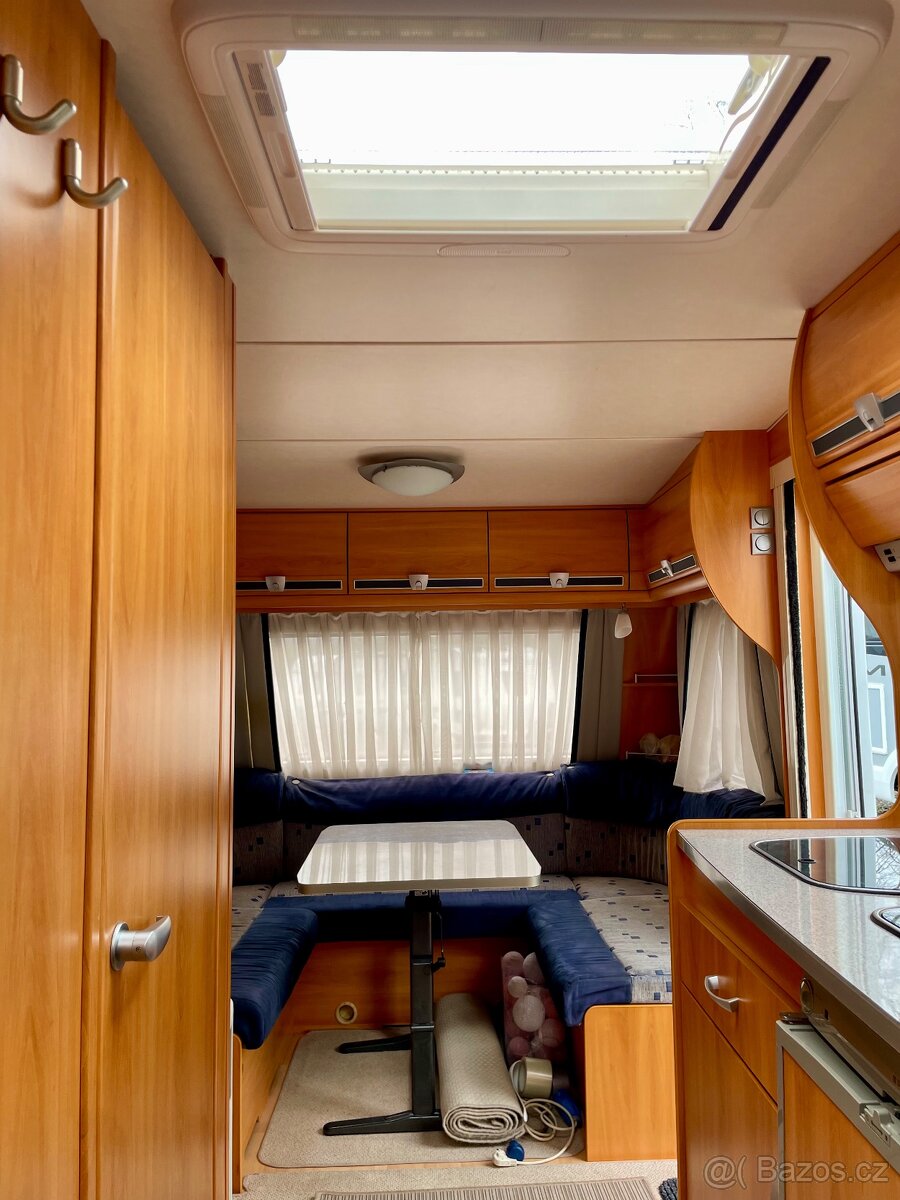 Karavan WILK S5 - 12