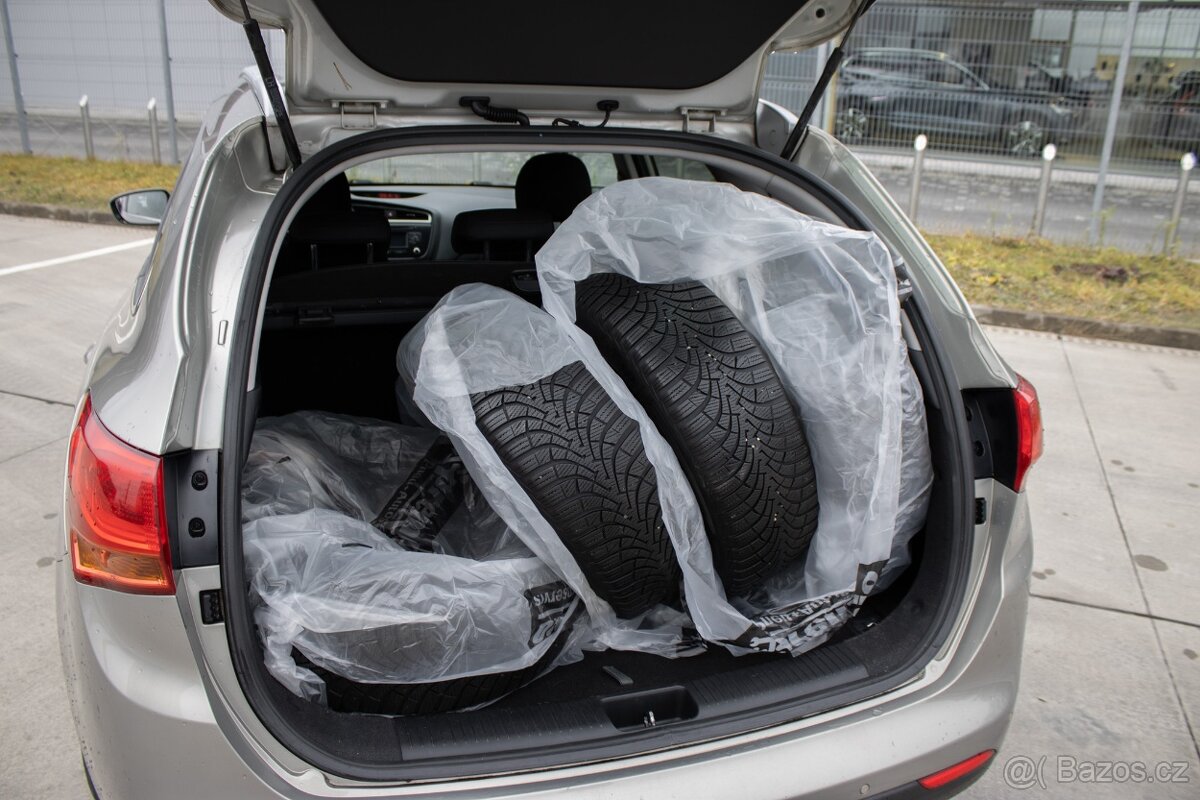 Kia Ceed SW 1.6 CRDi Gold 100kW, M6 07/2017 - 12