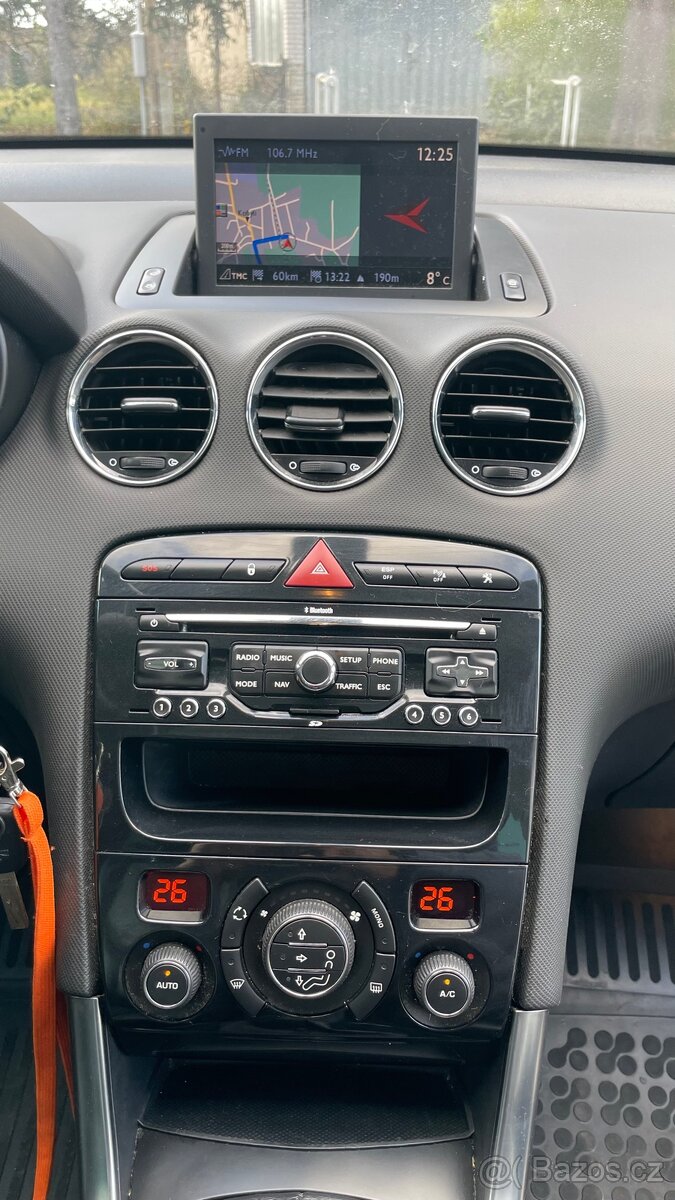 Peugeot 308 SW, 1.6 HDI, 7 míst, top výbava - 12