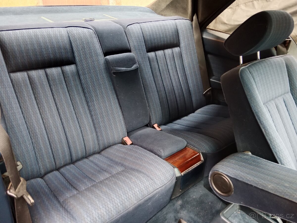 Mercedes-Benz E220 w124 coupe - 12