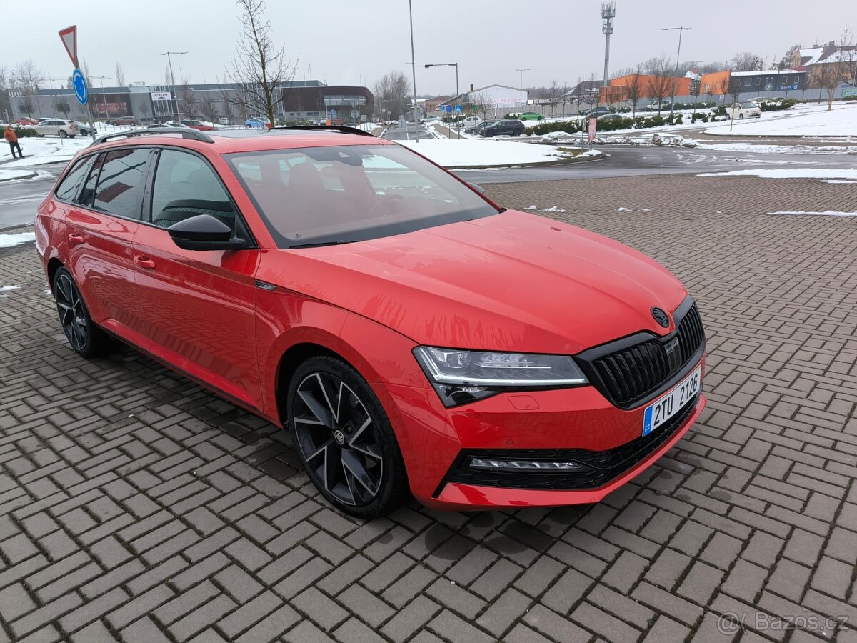 Škoda Superb Sportline full výbava 2022 - 12