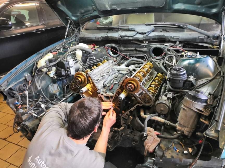 BMW E39 535i V8 M-paket - 12