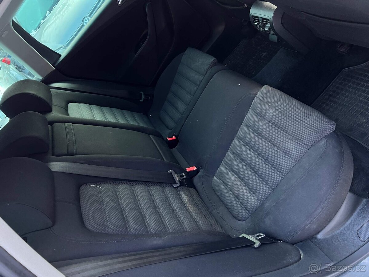 Volkswagen Passat Combi 2.0 TDI 103kW STK 9/27 klima tažné - 12